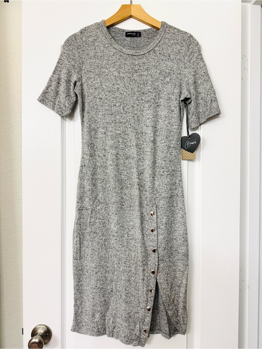 Popular Basics • NWT Gray Heather Knit Midi Dress Snap Slit Short Sleeve L